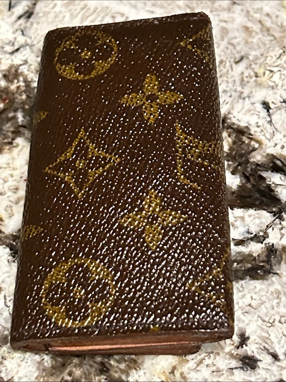 Louis Vuitton compact key